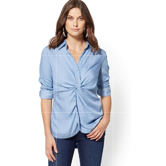 Blue Hi-Lo Twist Chambray Shirt - Picture 4 of 5